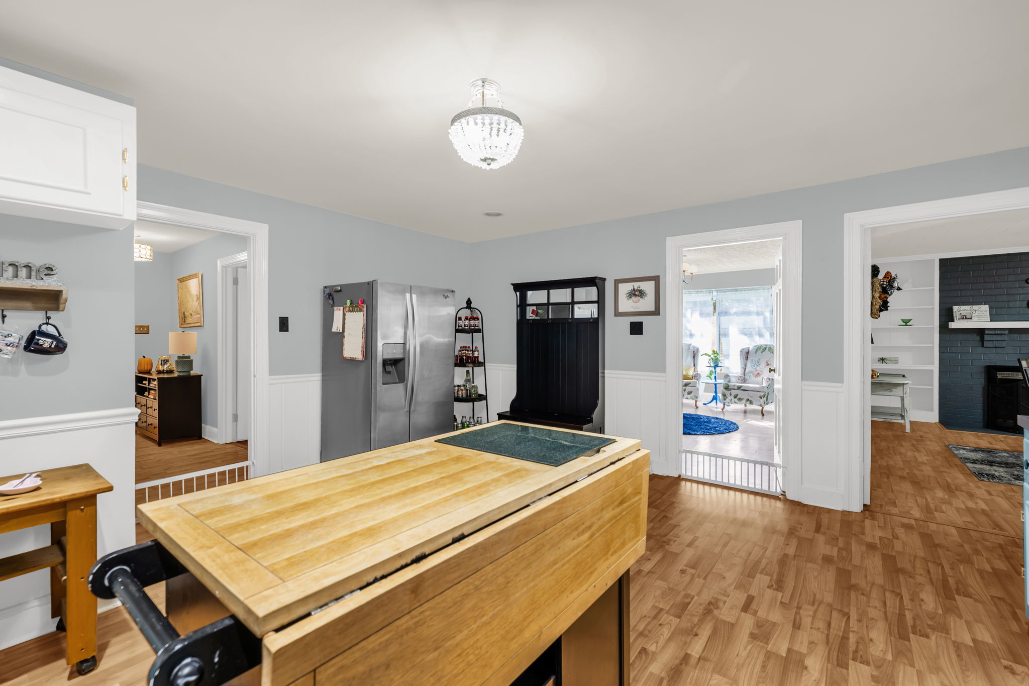 627 Highland Park Dr-12