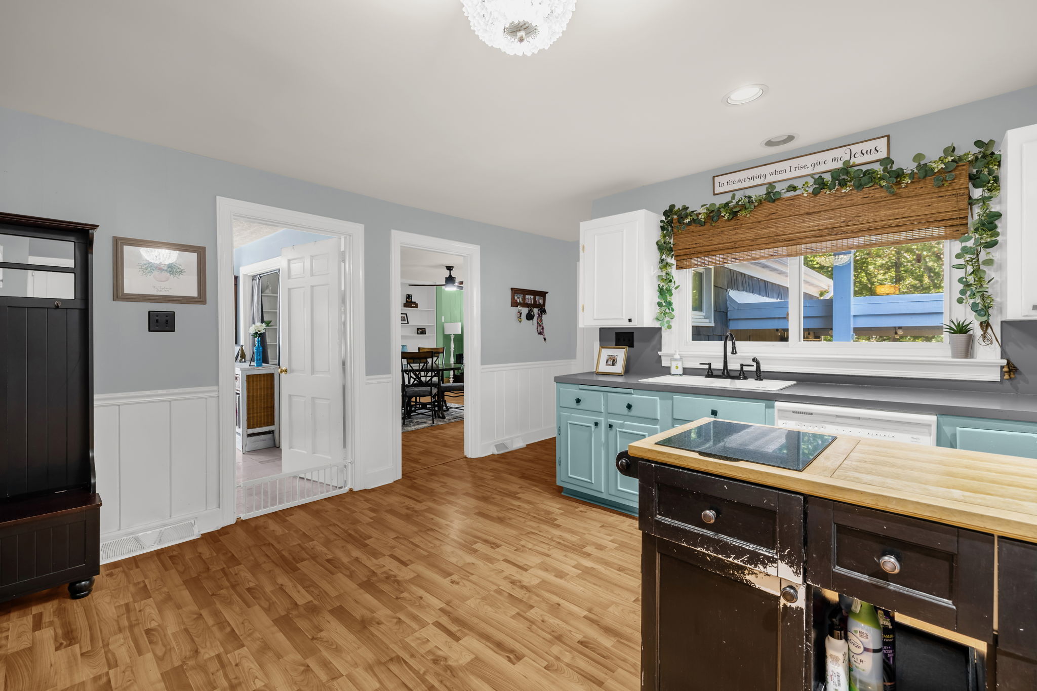 627 Highland Park Dr-13