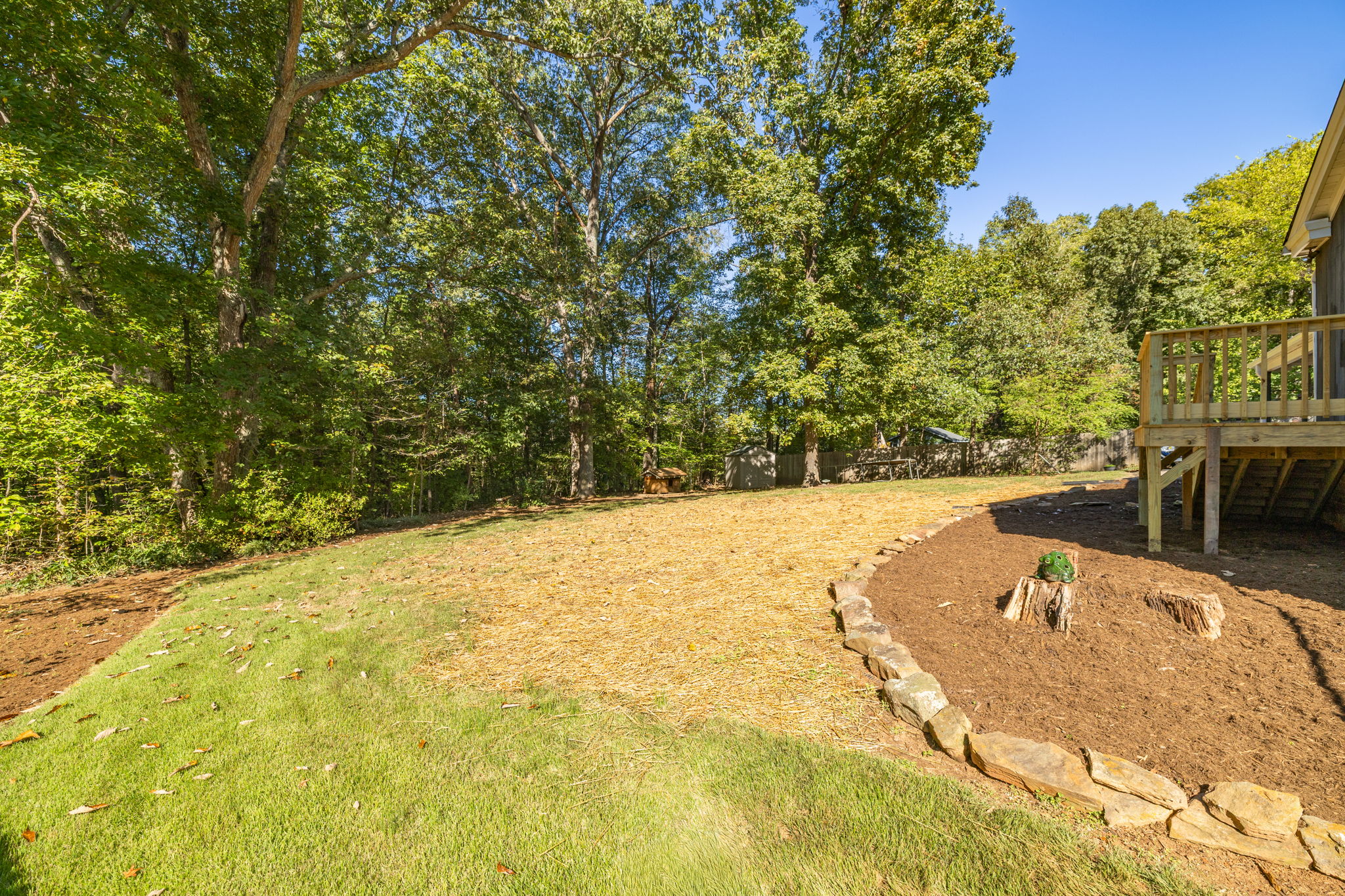 627 Highland Park Dr-35
