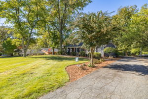 627 Highland Park Dr-4