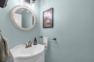 627 Highland Park Dr-9