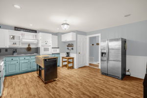 627 Highland Park Dr-11