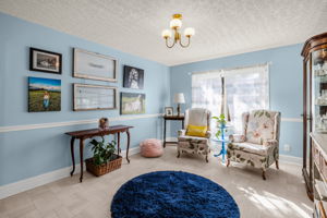 627 Highland Park Dr-14