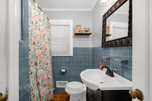 627 Highland Park Dr-25