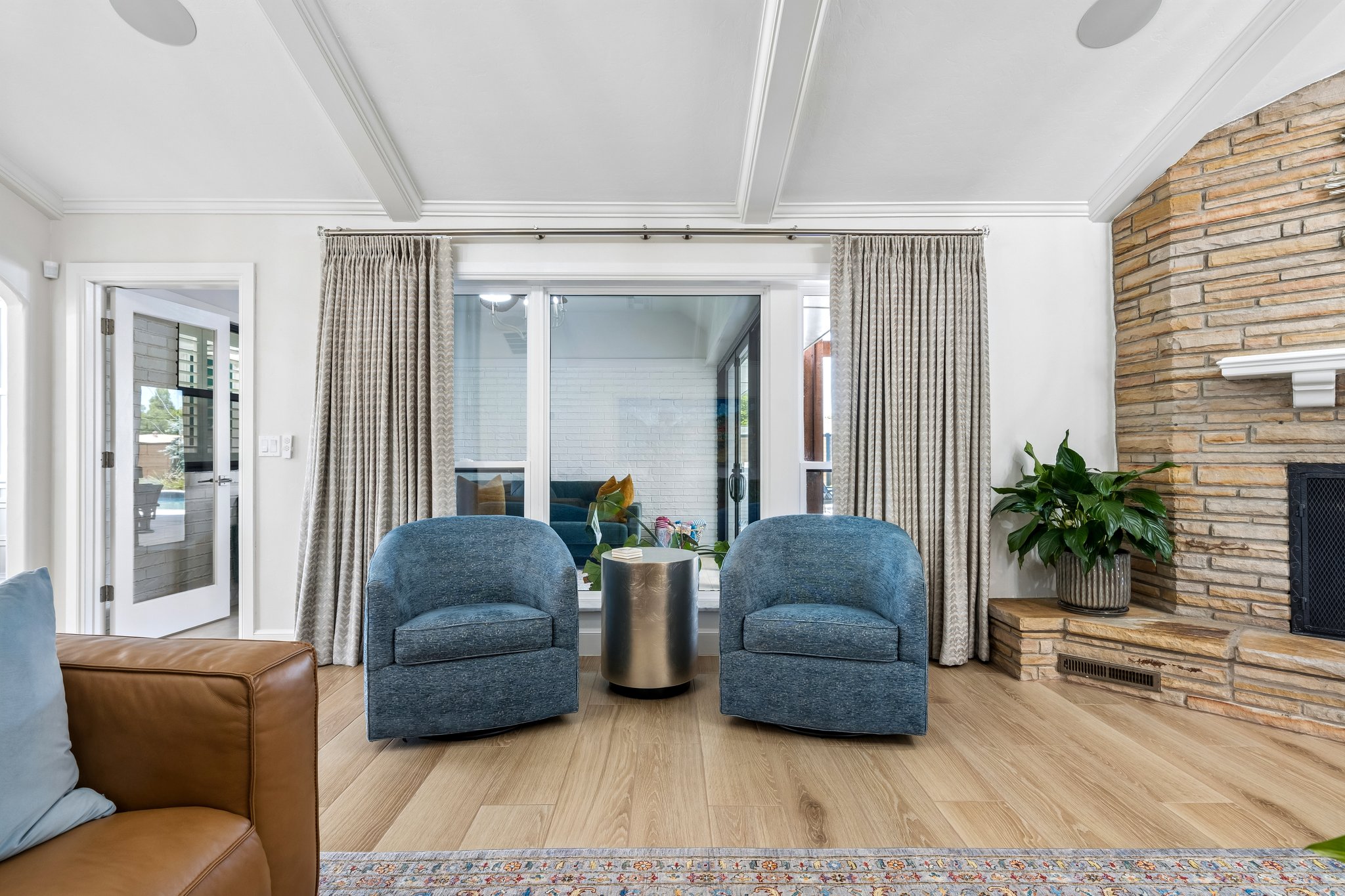 627 Louisiana St_009.jpg