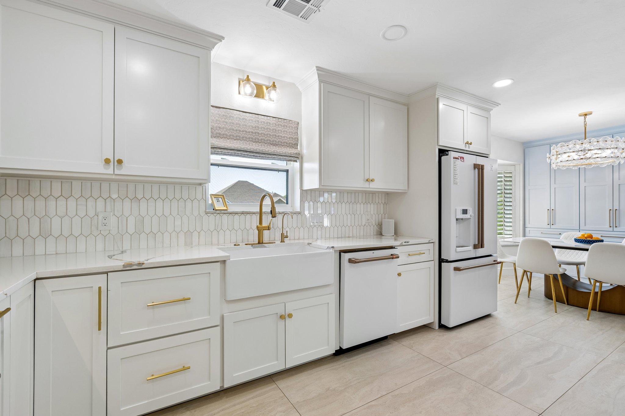627 Louisiana St_015.jpg