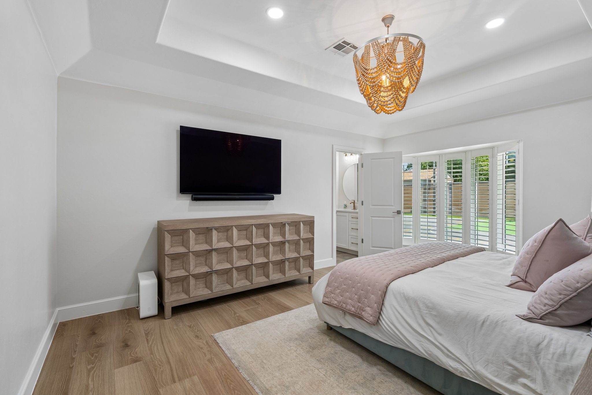 627 Louisiana St_022.jpg