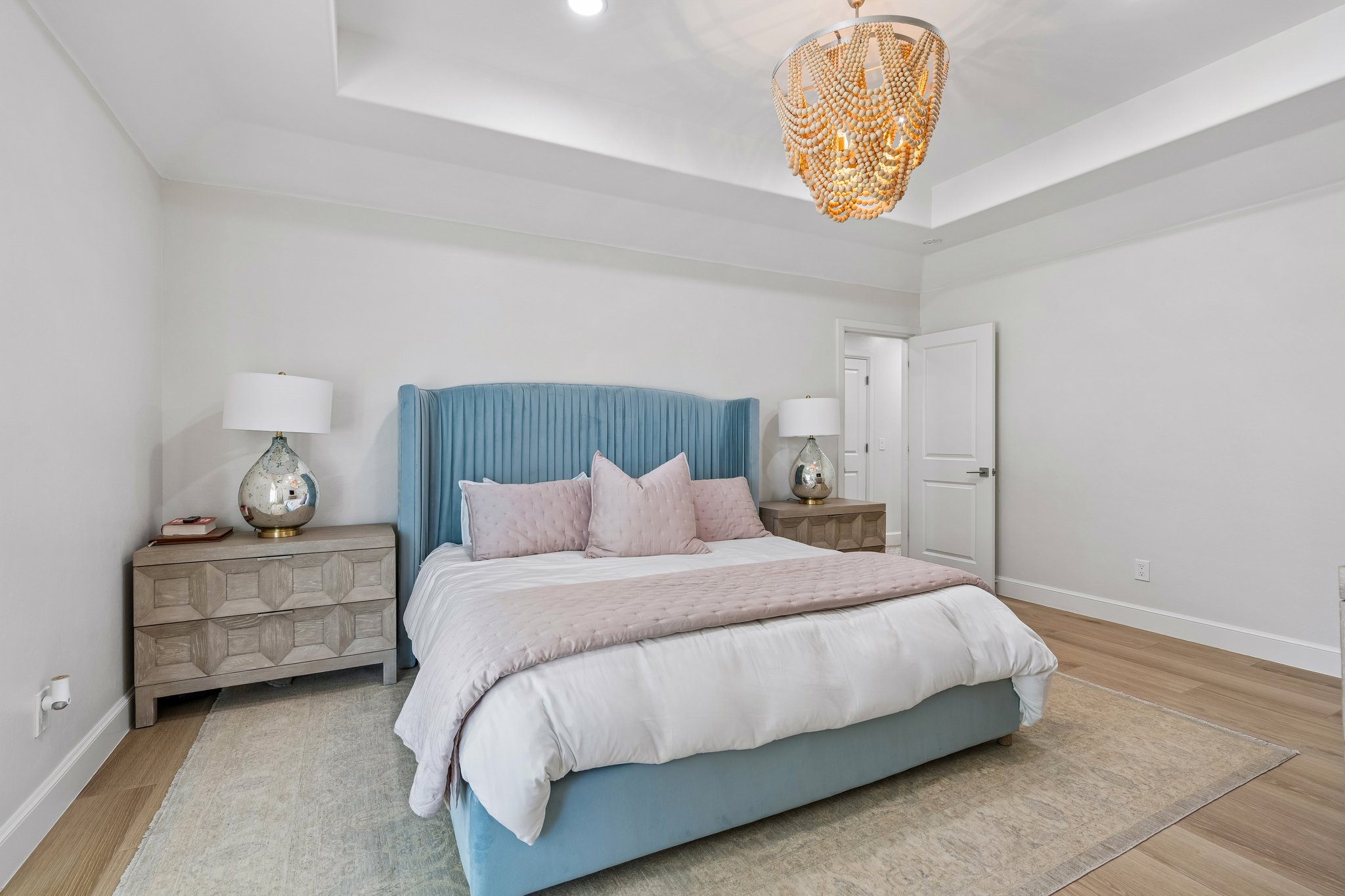 627 Louisiana St_024.jpg
