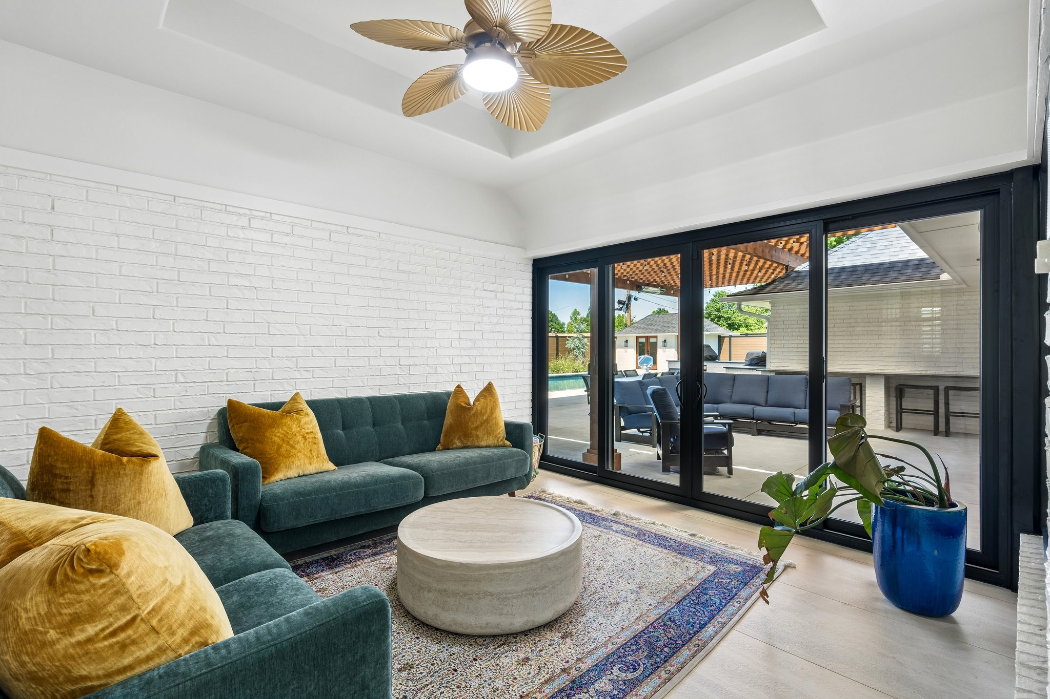 627 Louisiana St_050.jpg