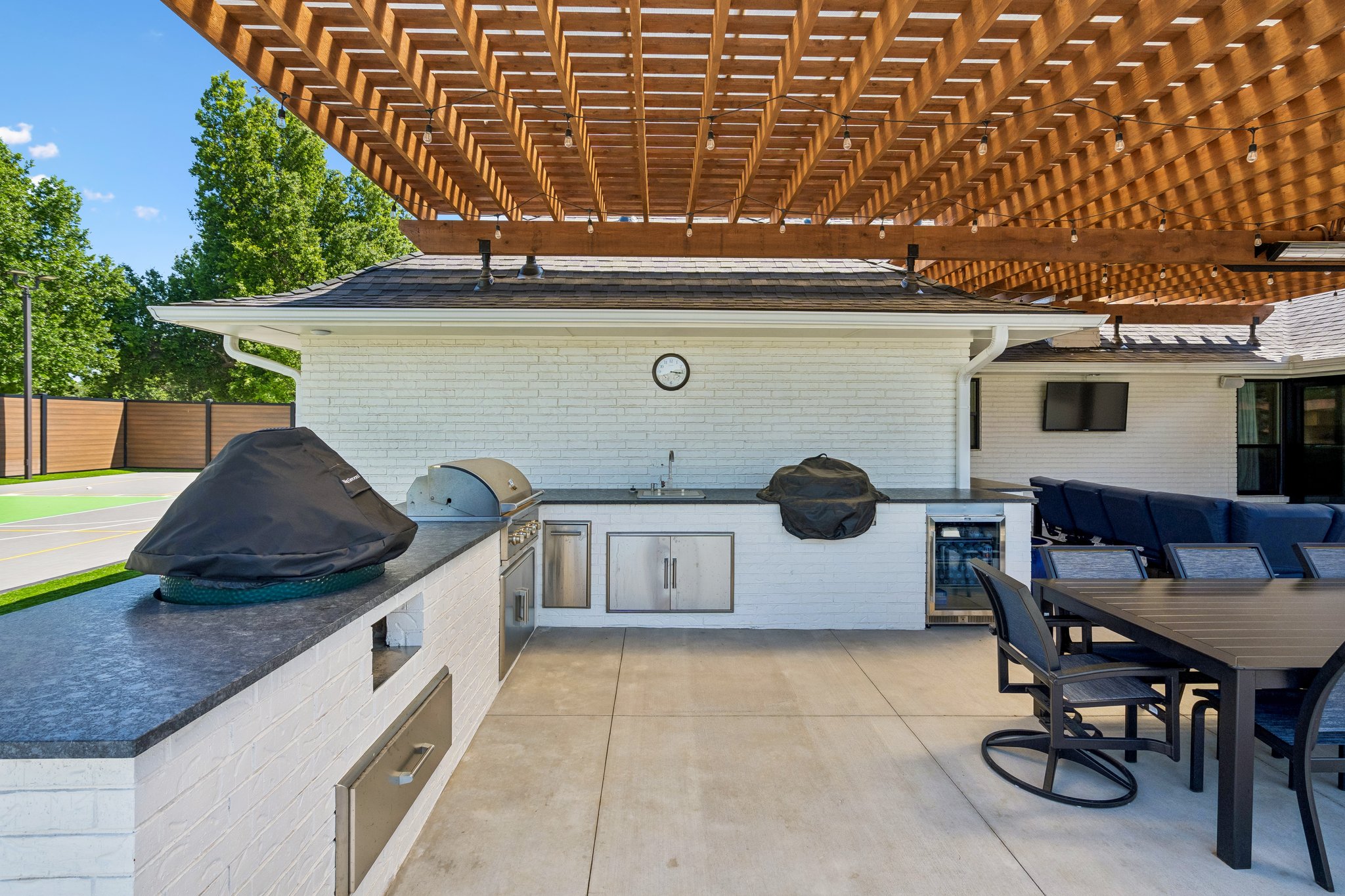 627 Louisiana St_057.jpg
