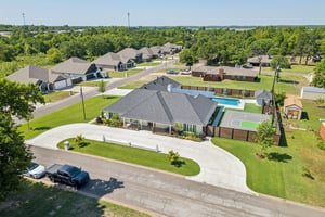 627 Louisiana St_004.jpg