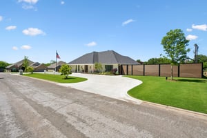 627 Louisiana St_002 (2).jpg