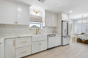 627 Louisiana St_015.jpg