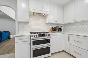 627 Louisiana St_016.jpg
