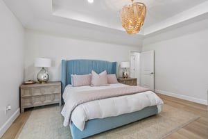 627 Louisiana St_024.jpg