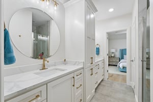 627 Louisiana St_026.jpg