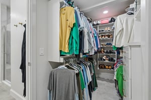 627 Louisiana St_029.jpg