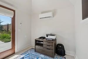 627 Louisiana St_046.jpg