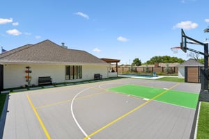 627 Louisiana St_065.jpg