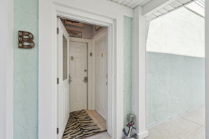 Apartment B Entrance