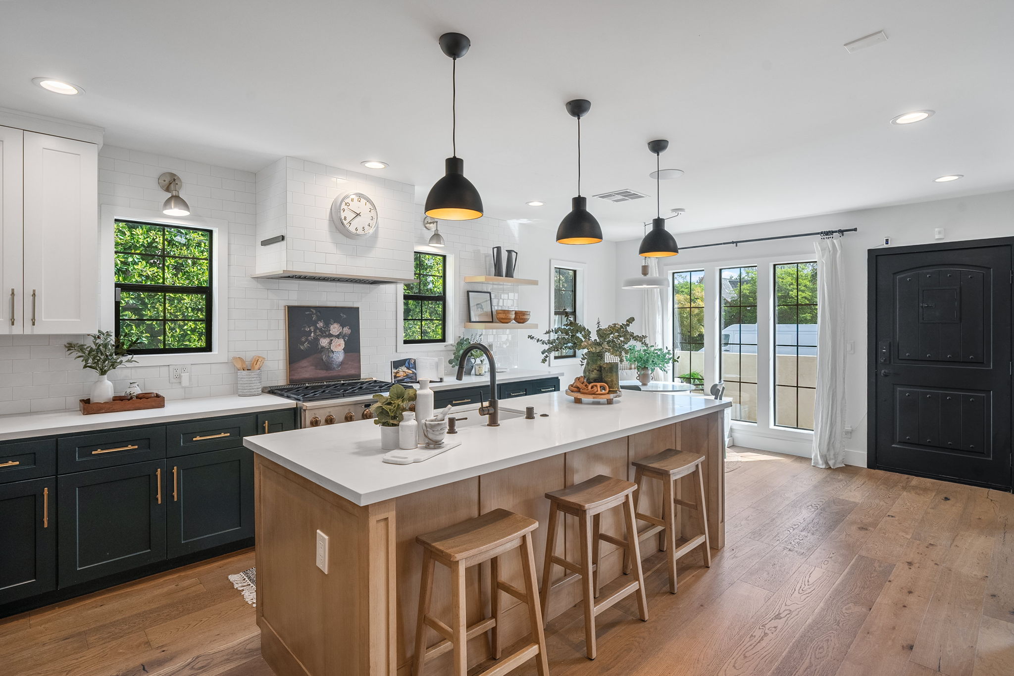 627 N Sierra Bonita Avenue (staged)-15