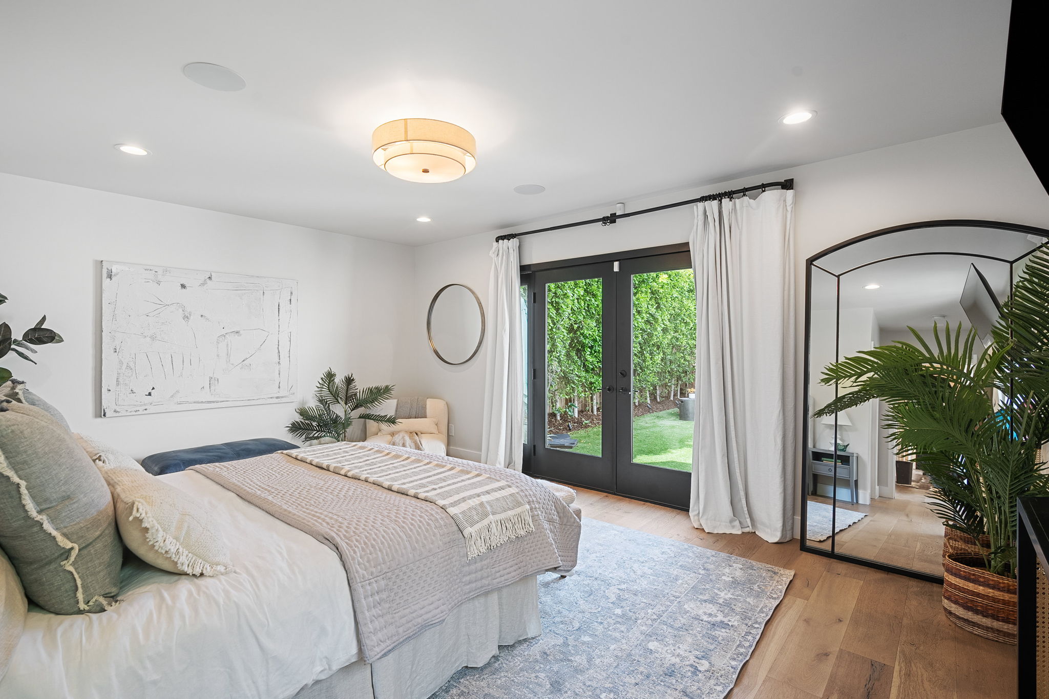 627 N Sierra Bonita Avenue (staged)-29
