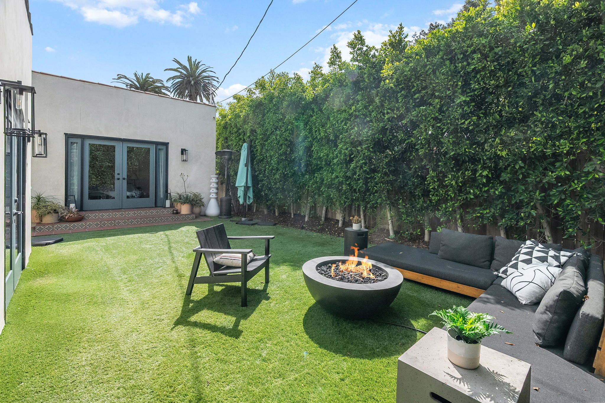627 N Sierra Bonita Avenue (staged)-44