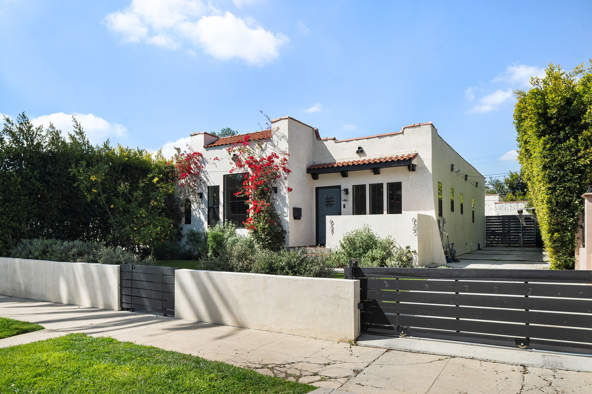 627 N Sierra Bonita Avenue-2