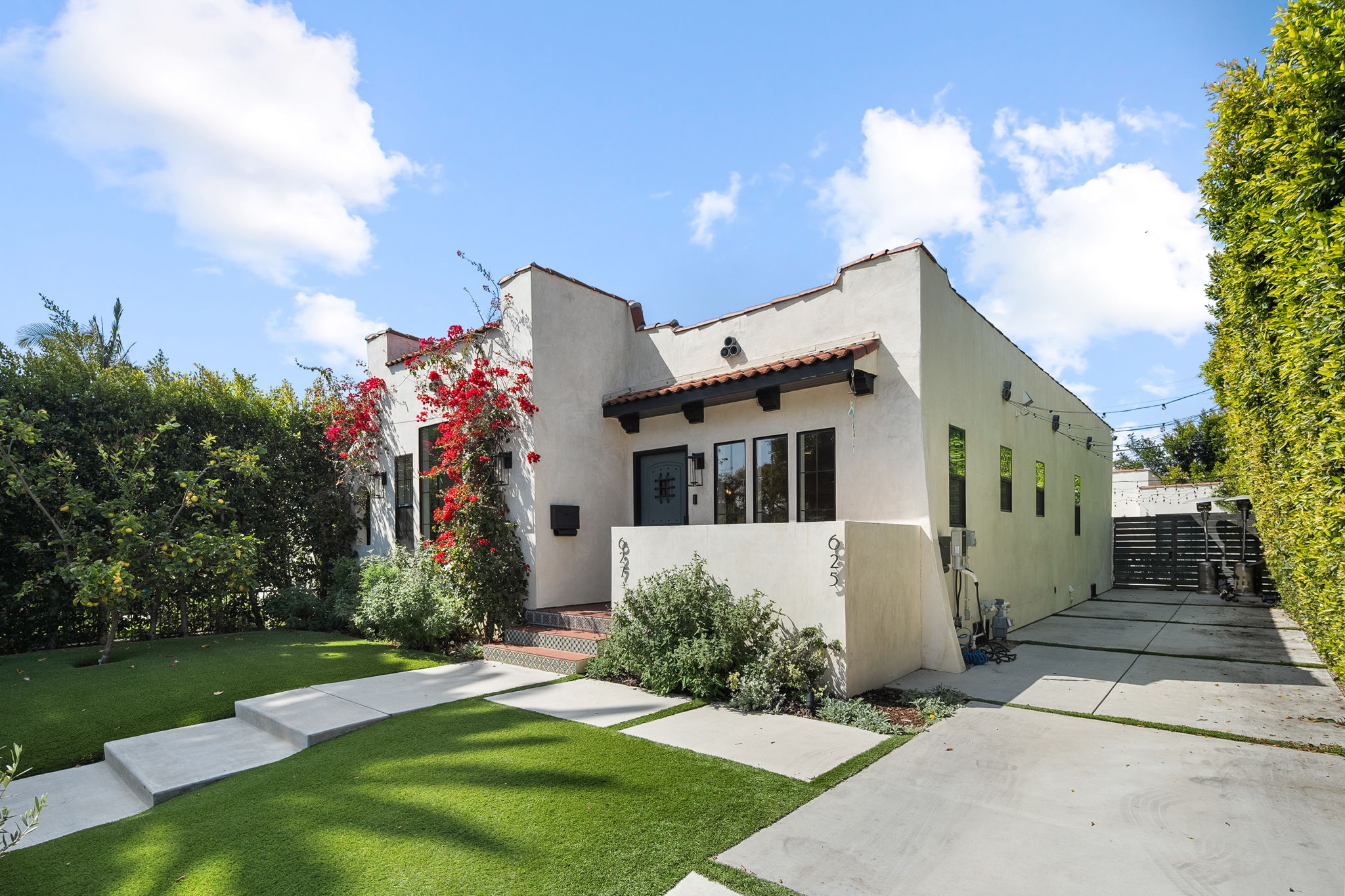 627 N Sierra Bonita Avenue-5