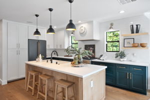627 N Sierra Bonita Avenue (staged)-18