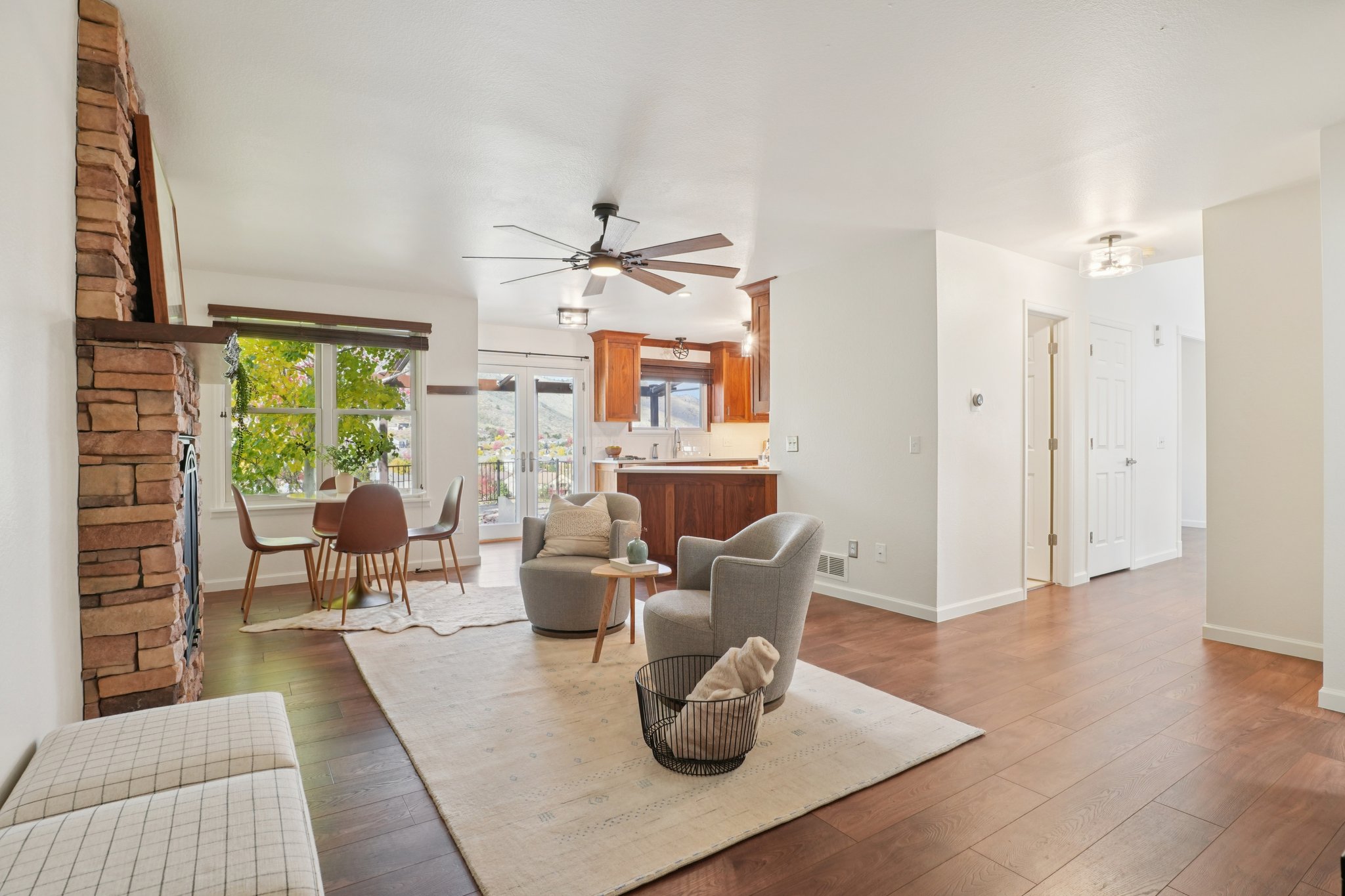 Somerset Dr-S2510-011.jpg