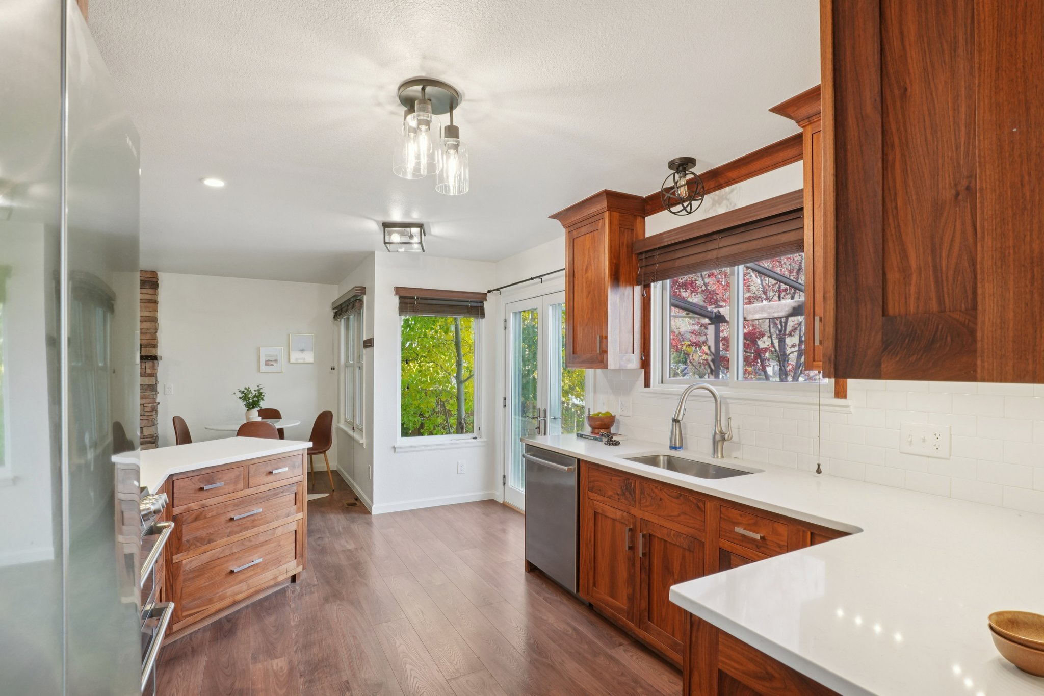 Somerset Dr-S2510-024.jpg