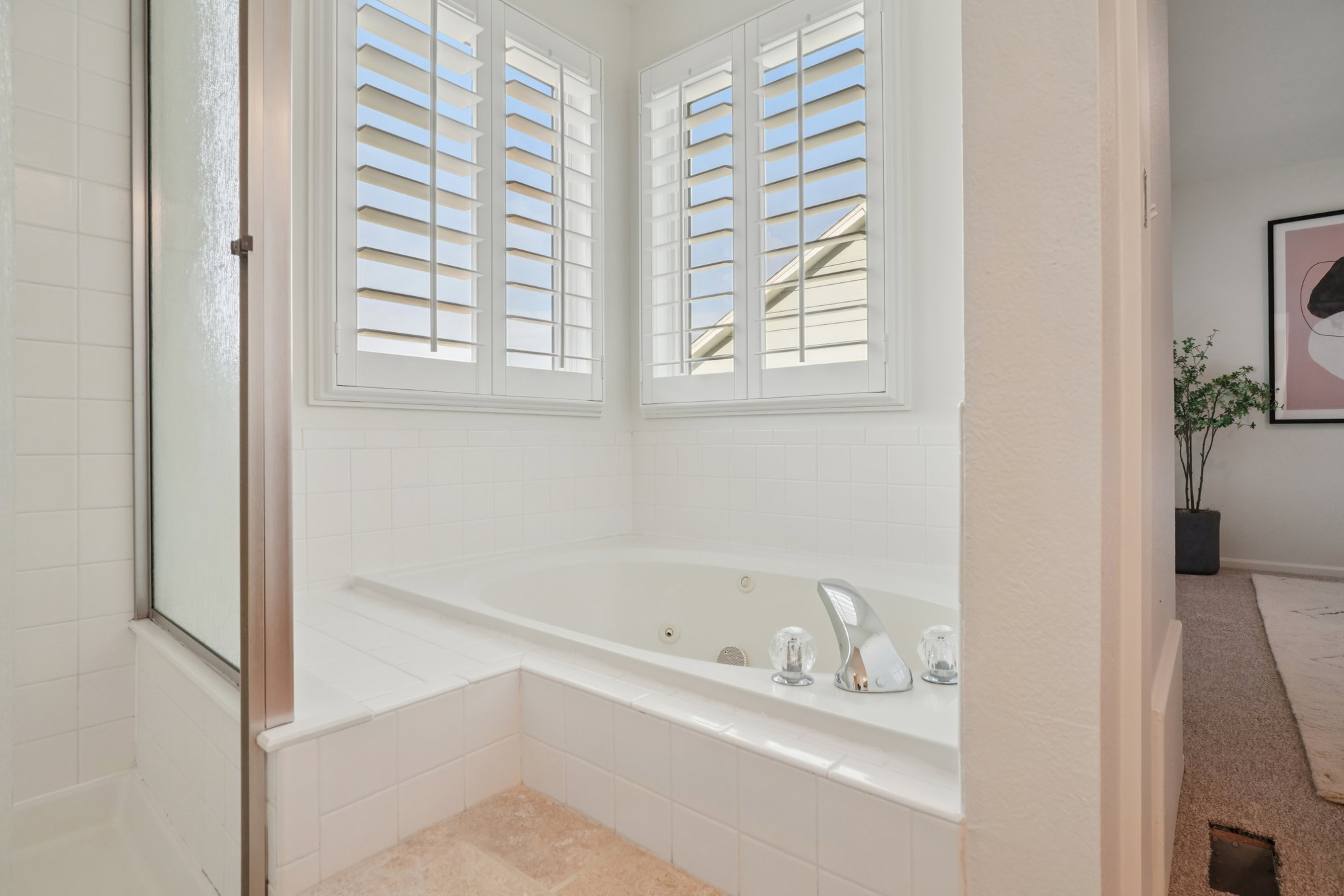 Somerset Dr-S2510-038.jpg