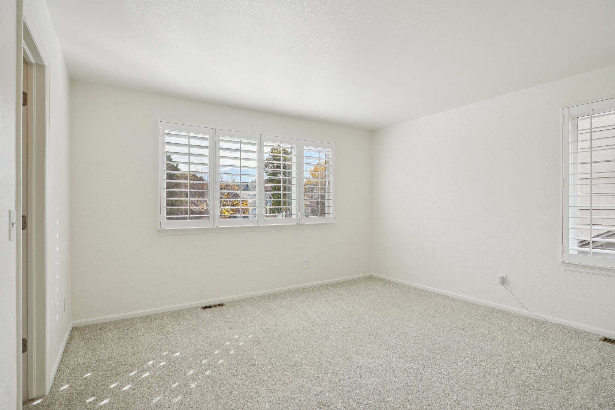 Somerset Dr-S2510-043.jpg