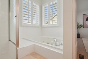 Somerset Dr-S2510-038.jpg