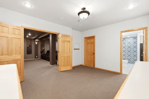  Photo 51