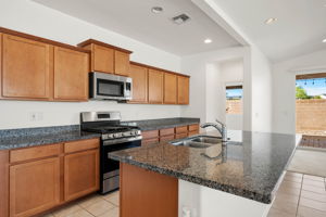 Kitchen (3)