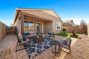 16.Backyard VS