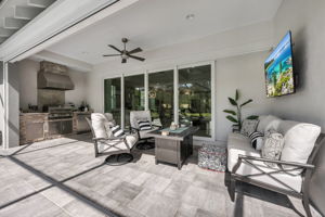 Outdoor Living - Outdoor Kitchen