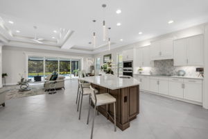 Breakfast Bar - Kitchen