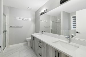  Photo 38