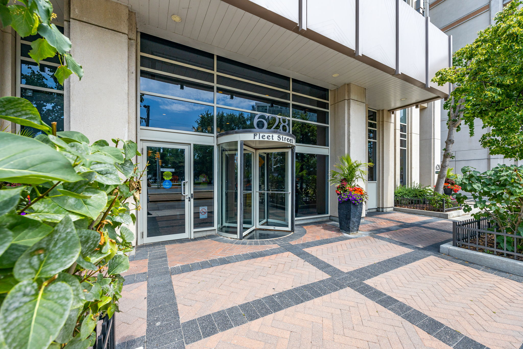 Toronto property showcase — delivered property photograph 3
