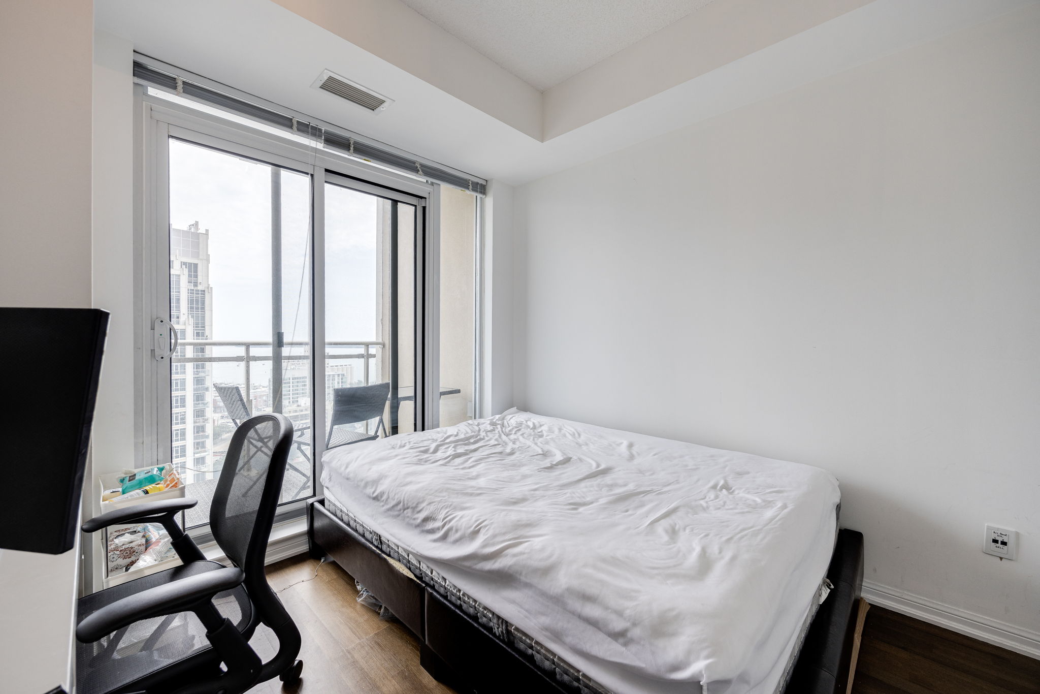 Toronto property showcase — delivered property photograph 15