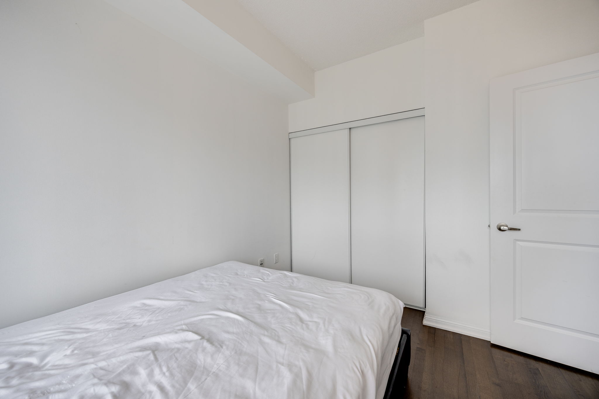 Toronto property showcase — delivered property photograph 16