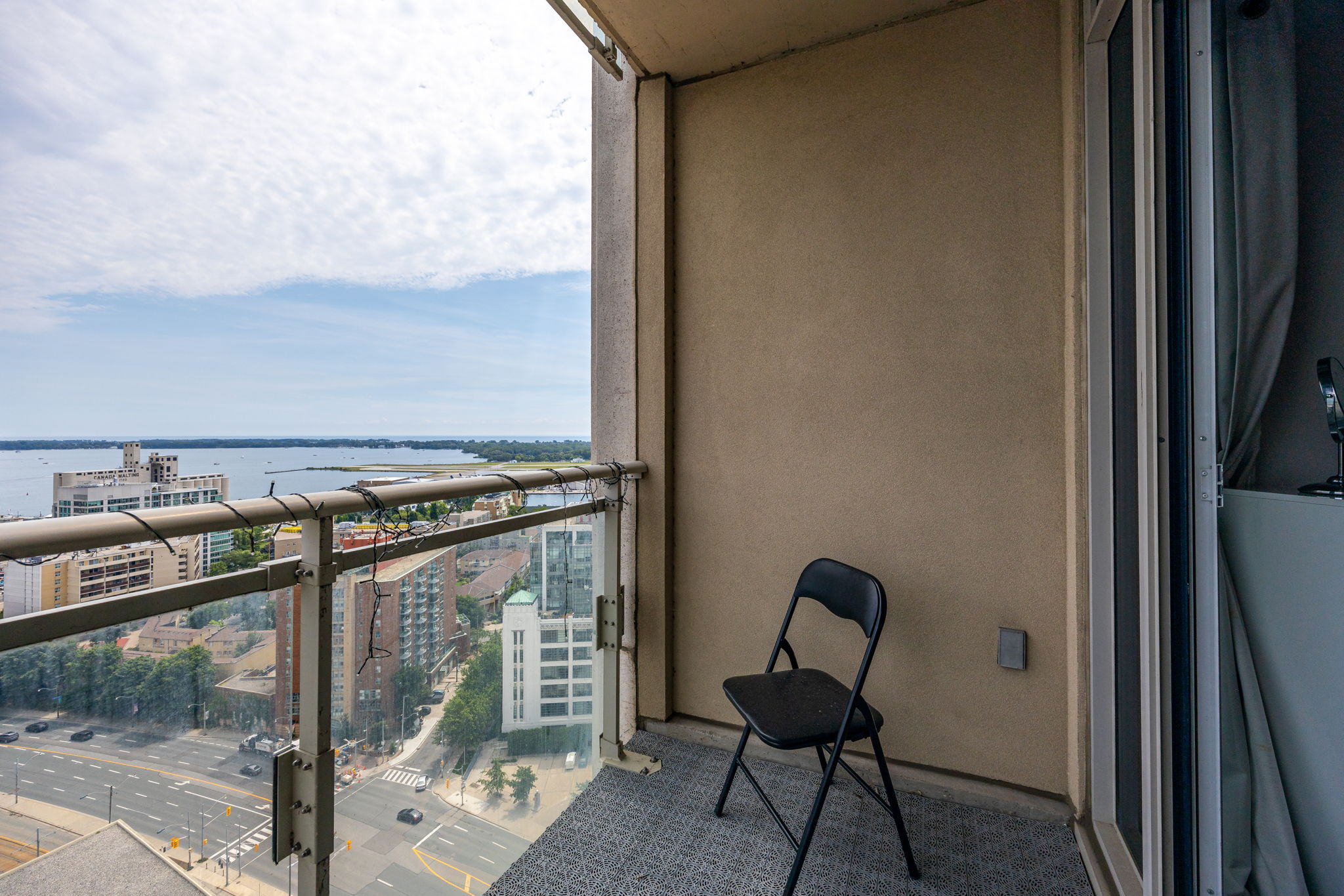 Toronto property showcase — delivered property photograph 23