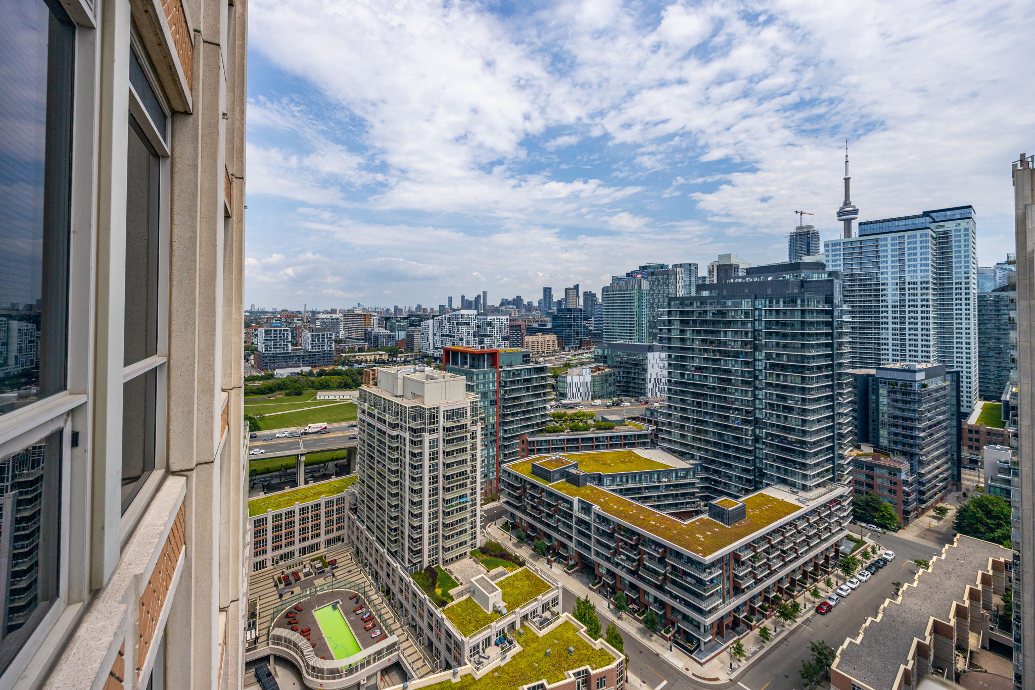 Toronto property showcase — delivered property photograph 24