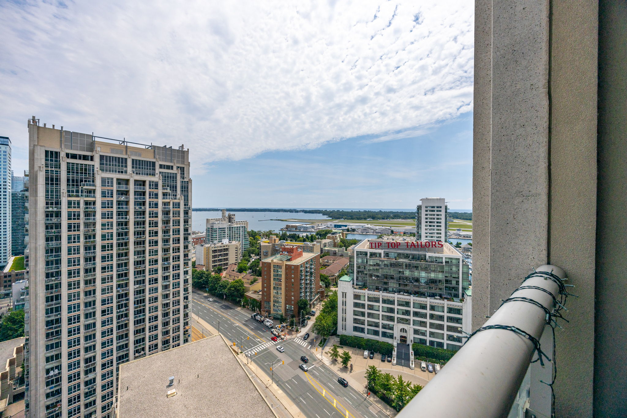 Toronto property showcase — delivered property photograph 26