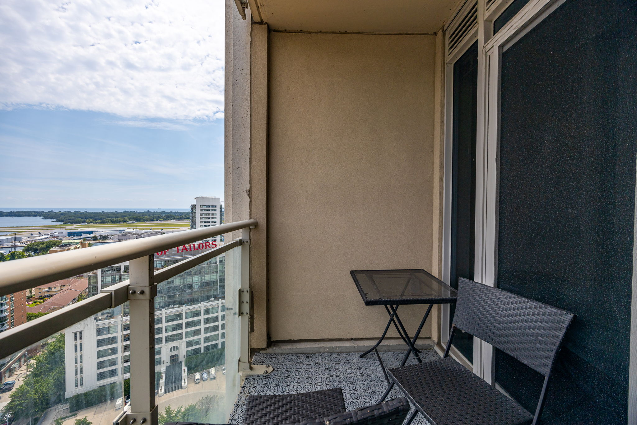 Toronto property showcase — delivered property photograph 28
