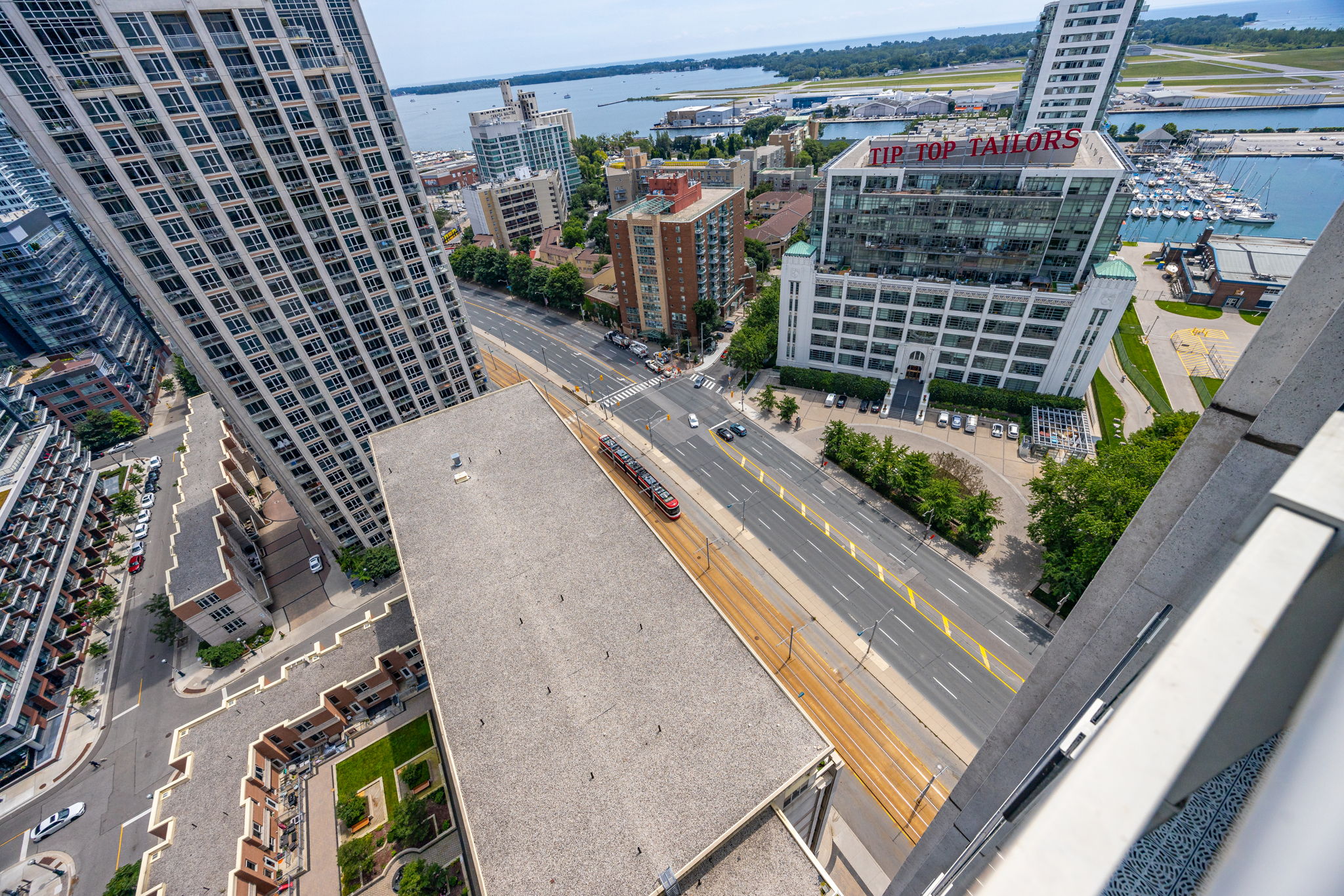 Toronto property showcase — delivered property photograph 31
