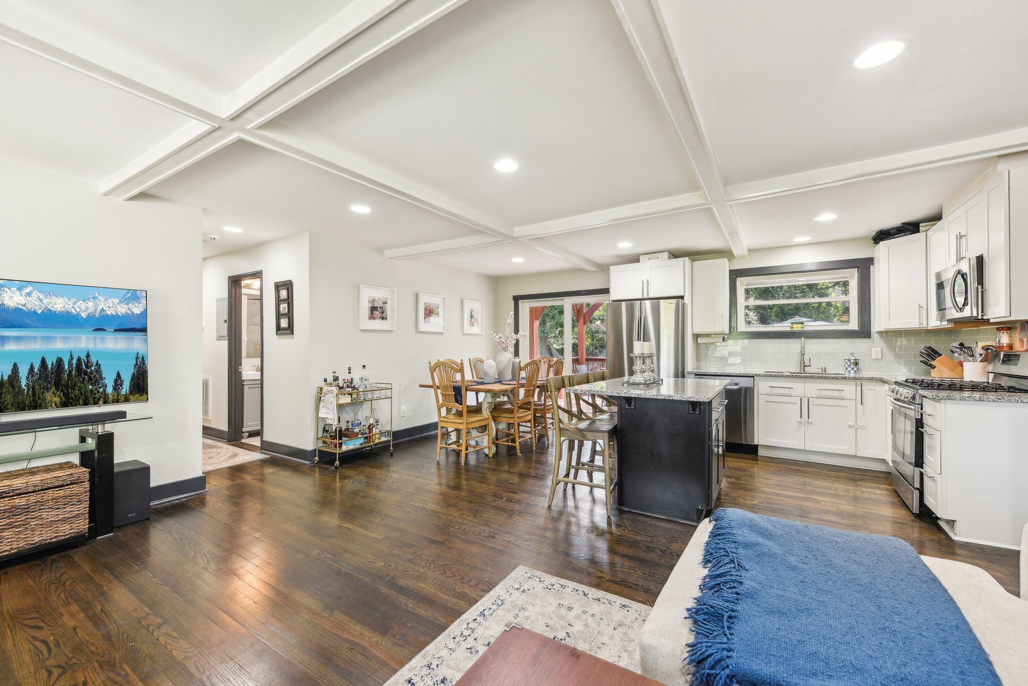 Manhasset Rd-009.jpg